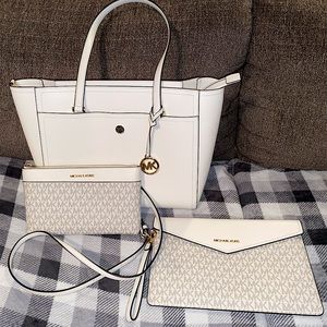 Michael Kors Maisie 3 in 1 Large Tote Bag- Lt Cream